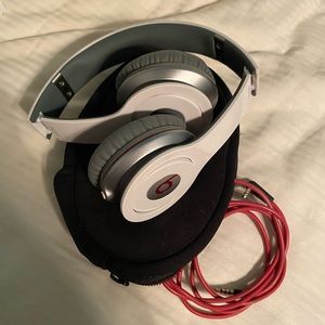 Beats by Dr. Dre Solo HD Headphones